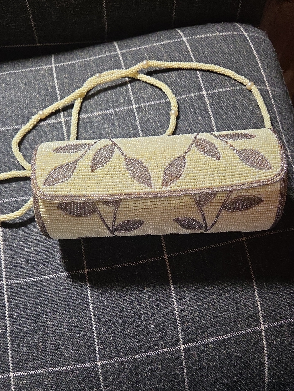 Round 8" Beaded Purse W/ Long Beaded Cord Strap